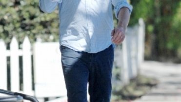 Simon Baker s úsměvem Simon Baker s úsměvem