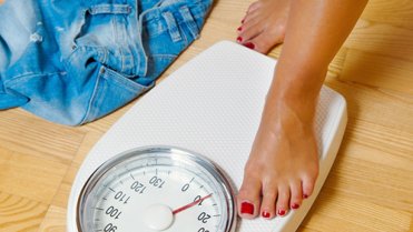 Stanovte si motivaci. Nestačí říct si: "Chci zhubnout". Důležité je hlavně PROČ? Plánujete svatbu? Chcete si koupit o dvě čísla menší kalhoty? Nebo "jen" chcete vypadat na fotkách z dovolené božsky? I malý důvod je pohon kupředu! Stanovte si motivaci. Nestačí říct si: "Chci zhubnout". Důležité je hlavně PROČ? Plánujete svatbu? Chcete si koupit o dvě čísla menší kalhoty? Nebo "jen" chcete vypadat na fotkách z dovolené božsky? I malý důvod je pohon kupředu!