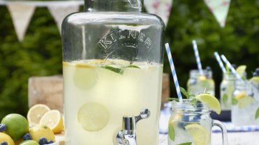 Skleněný nápojový automat, 8 litrů, Kilner, 1225 Kč Skleněný nápojový automat, 8 litrů, Kilner, 1225 Kč