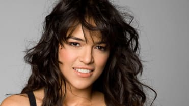Michelle Rodriguez se právě stěhuje dohromady se svojí přítelkyní - modelkou Carou Delevingne Michelle Rodriguez se právě stěhuje dohromady se svojí přítelkyní - modelkou Carou Delevingne