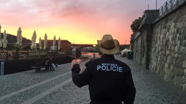 Městká policie ho zrovna v lásce nemá. Městká policie ho zrovna v lásce nemá.