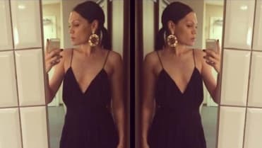 Jessie J ve své koupelně Jessie J ve své koupelně