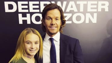 S dcerou na premiéře filmu Deepwater Horizon. S dcerou na premiéře filmu Deepwater Horizon.