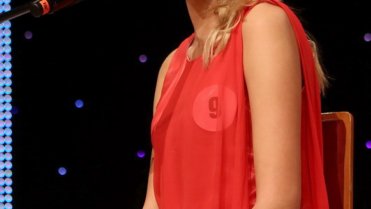 Simona Dvořáková, 19 let, z Prahy (č. foto semifinále 9) Simona studuje Gymnázium Jana Nerudy Životní moto: Všechno se má zkusit Simona Dvořáková, 19 let, z Prahy (č. foto semifinále 9) Simona studuje Gymnázium Jana Nerudy Životní moto: Všechno se má zkusit