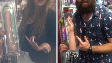 Je pravda, že některé holky to se svýma selfíčkama trošku přehánějí - Obrázek 17 Je pravda, že některé holky to se svýma selfíčkama trošku přehánějí - Obrázek 17