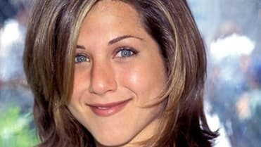 Jennifer Aniston je typický případ ikony looku 90. Let, k čemuž patřilo užší protrhané obočí. Jennifer Aniston je typický případ ikony looku 90. Let, k čemuž patřilo užší protrhané obočí.