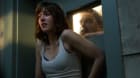 2) Ulice Cloverfield 10 – perfektní drama o dívce, která je zavřená v protiatomovém krytu a snaží se dostat ven 2) Ulice Cloverfield 10 – perfektní drama o dívce, která je zavřená v protiatomovém krytu a snaží se dostat ven