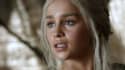 7) Pokud vám na obrázku něco nesedí, tak koukáte správně. Daenerys v seriálu ve skutečnosti nemá fialové oči, kdyby ale vypadala tak, jak je rod Targaryenů v knihách popisován, vypadala by nějak takhle. 7) Pokud vám na obrázku něco nesedí, tak koukáte správně. Daenerys v seriálu ve skutečnosti nemá fialové oči, kdyby ale vypadala tak, jak je rod Targaryenů v knihách popisován, vypadala by nějak takhle.