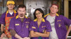 1) Clerks 2: Muži za pultem (2006) – Komediální uberpecka o dvou flákačích, kteří makají ve fastfoodu 1) Clerks 2: Muži za pultem (2006) – Komediální uberpecka o dvou flákačích, kteří makají ve fastfoodu