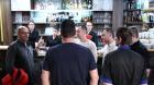 Tady vázne i komunikace mezi personálem a vedoucími. Jeden z majitelů si nepamatuje ani jejich jména. Tady vázne i komunikace mezi personálem a vedoucími. Jeden z majitelů si nepamatuje ani jejich jména.
