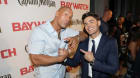 Dwayne Johnson a Zac Efron na premiéře filmu Baywatch (2017) Dwayne Johnson a Zac Efron na premiéře filmu Baywatch (2017)