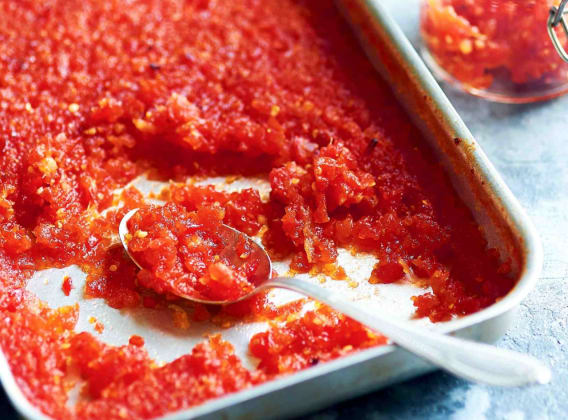 Pečený rajčatový džem s chilli a zázvorem Pečený rajčatový džem s chilli a zázvorem