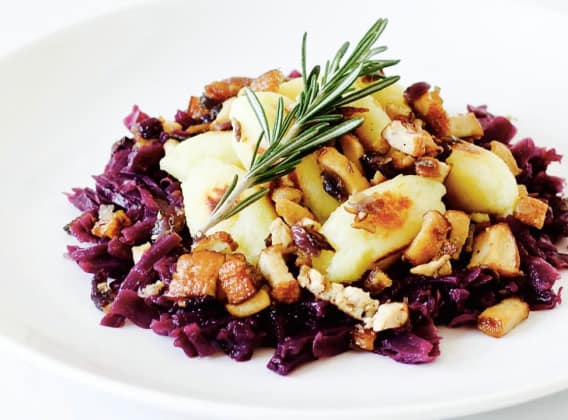 Veganské škubánky se zelím Veganské škubánky se zelím