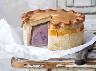 Pork pie: Klasický anglický vepřový koláč Pork pie: Klasický anglický vepřový koláč