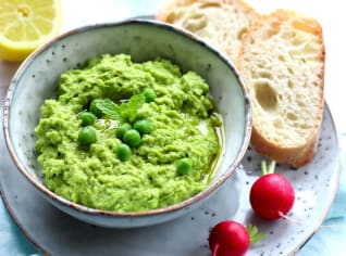 Svěží hráškový hummus Svěží hráškový hummus