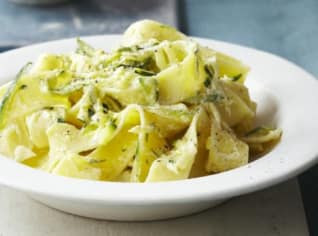 Pappardelle s cuketou a citronem Pappardelle s cuketou a citronem