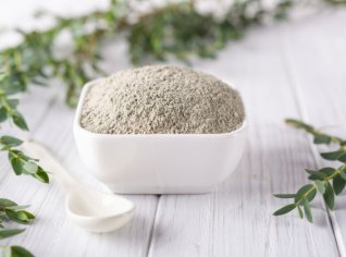 Detox hlínou. Už jste zkoušela vypít zelený jíl? Detox hlínou. Už jste zkoušela vypít zelený jíl?