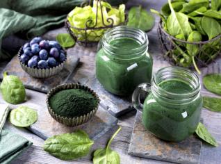 Nemusíte pít jen zelené smoothie, možností je daleko víc! Nemusíte pít jen zelené smoothie, možností je daleko víc!