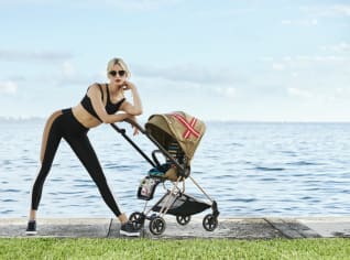 Karolína Kurková návrhářkou Karolína Kurková návrhářkou