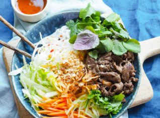 Perfektní recept na domácí Bún bò Nam Bô Perfektní recept na domácí Bún bò Nam Bô