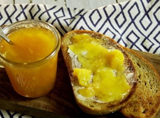 Kořeněná pomerančová marmeláda Kořeněná pomerančová marmeláda