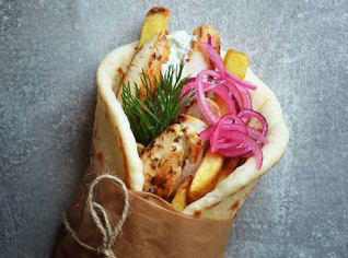 Kuřecí gyros Kuřecí gyros
