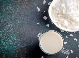 Jednoduchý recept na domácí kokosové mléko Jednoduchý recept na domácí kokosové mléko