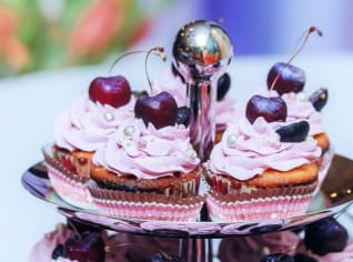 Nadýchané třešňové cupcakes Nadýchané třešňové cupcakes