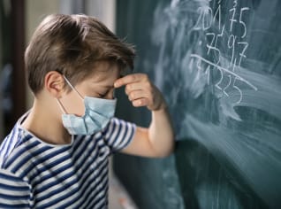 Ve třídě s rouškou Ve třídě s rouškou