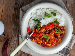 Oblíbené mexické chilli con carne s hořkou čokoládou Oblíbené mexické chilli con carne s hořkou čokoládou