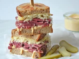 Reuben sendvič Reuben sendvič