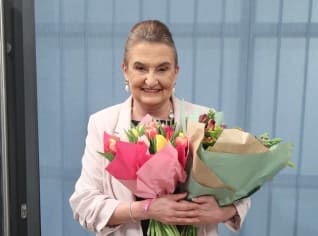 Eva Holubová oslavila v seriálu Slunečná narozeniny Eva Holubová oslavila v seriálu Slunečná narozeniny