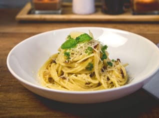 Jednoduchý recept na spaghetti carbonara Jednoduchý recept na spaghetti carbonara