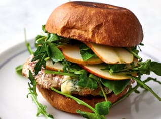 Úžasný vepřový burger podle Jamieho Úžasný vepřový burger podle Jamieho