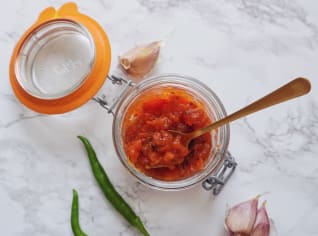 Voňavé broskvové chutney s papričkami Voňavé broskvové chutney s papričkami