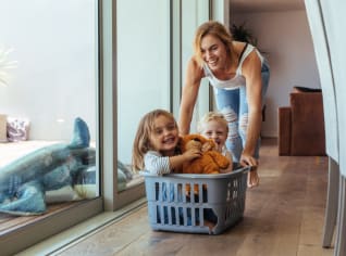 Jste lepší matka, když upřednostňujete potřeby dětí před těmi vašimi? Jste lepší matka, když upřednostňujete potřeby dětí před těmi vašimi?