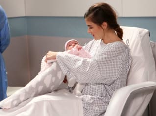 Eva Josefíková přivítá v seriálu Slunečná na svět Haničku Eva Josefíková přivítá v seriálu Slunečná na svět Haničku