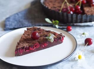 Kakaový clafoutis s višněmi Kakaový clafoutis s višněmi