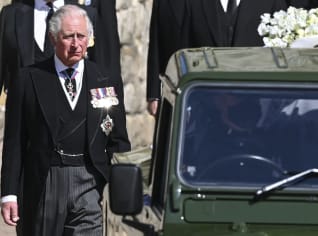 Princ Charles za rakví svého otce prince Philipa Princ Charles za rakví svého otce prince Philipa