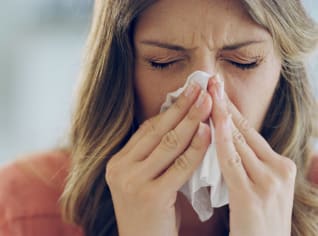 Nepodceňujte rýmu: Umíte ji odlišit od koronaviru? A víte, jak ji účinně léčit? Nepodceňujte rýmu: Umíte ji odlišit od koronaviru? A víte, jak ji účinně léčit?