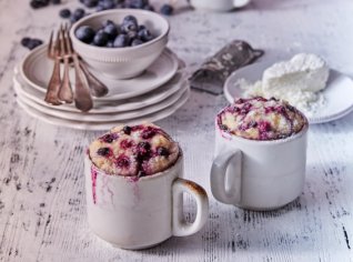 Hrnkové ovocné knedlíky s borůvkami Hrnkové ovocné knedlíky s borůvkami