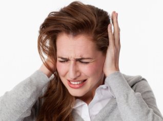 Píská a hučí vám v uších? Máte tinnitus! Píská a hučí vám v uších? Máte tinnitus!