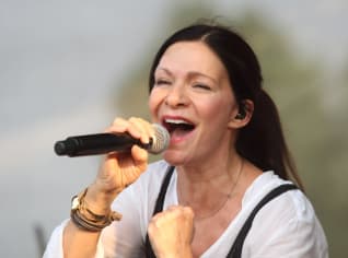 Zpěvačka Anna K. dvakrát vyhrála boj s rakovinou prsu Zpěvačka Anna K. dvakrát vyhrála boj s rakovinou prsu