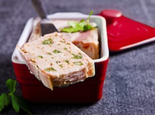 Velikonoční králičí paštika Velikonoční králičí paštika