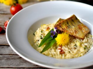 Risotto se sušenými rajčaty, bílým vínem a candátem Risotto se sušenými rajčaty, bílým vínem a candátem