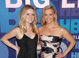 Reese Witherspoon (vpravo) se svou dcerou Reese Witherspoon (vpravo) se svou dcerou