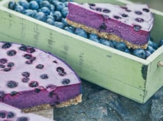 Borůvkový raw cheesecake Borůvkový raw cheesecake