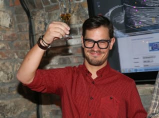 David Kraus se stal ve svých jedenačtyřiceti letech otcem. Má dceru Ester. David Kraus se stal ve svých jedenačtyřiceti letech otcem. Má dceru Ester.