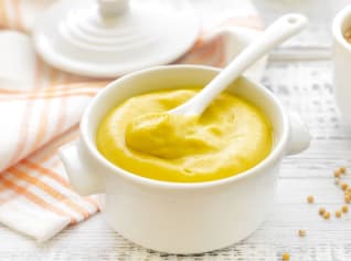 Domácí hořčice: ananasová, citronová a medová Domácí hořčice: ananasová, citronová a medová