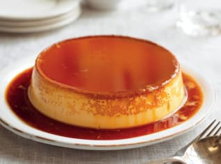 Crème caramel – jemný mléčný pudink s karamelem Crème caramel – jemný mléčný pudink s karamelem